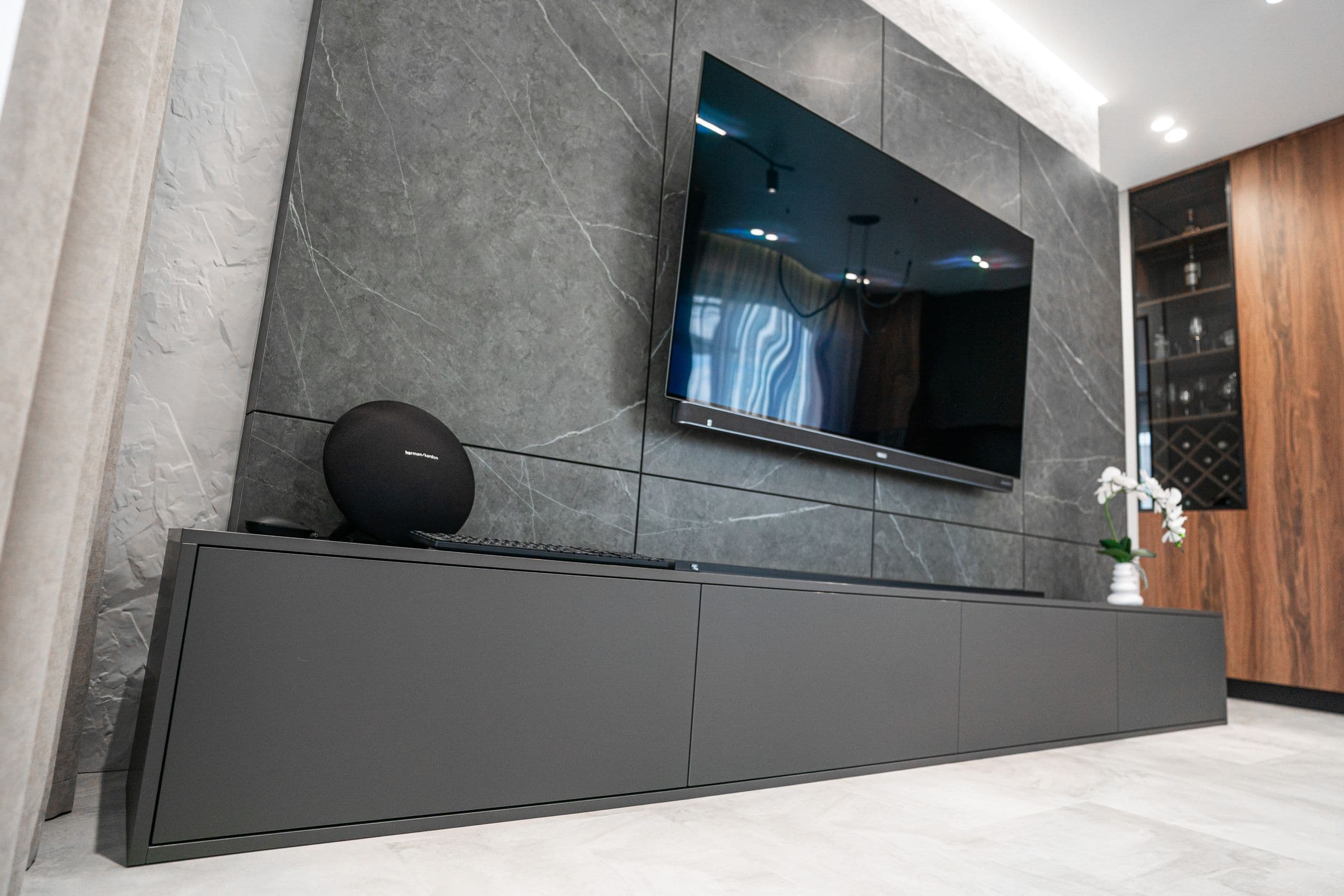 Гостиная с подсветкой