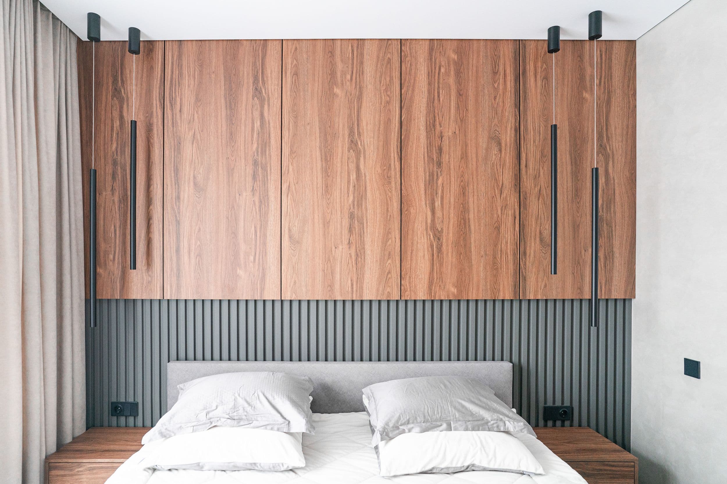 Кухня с акцентной стеной