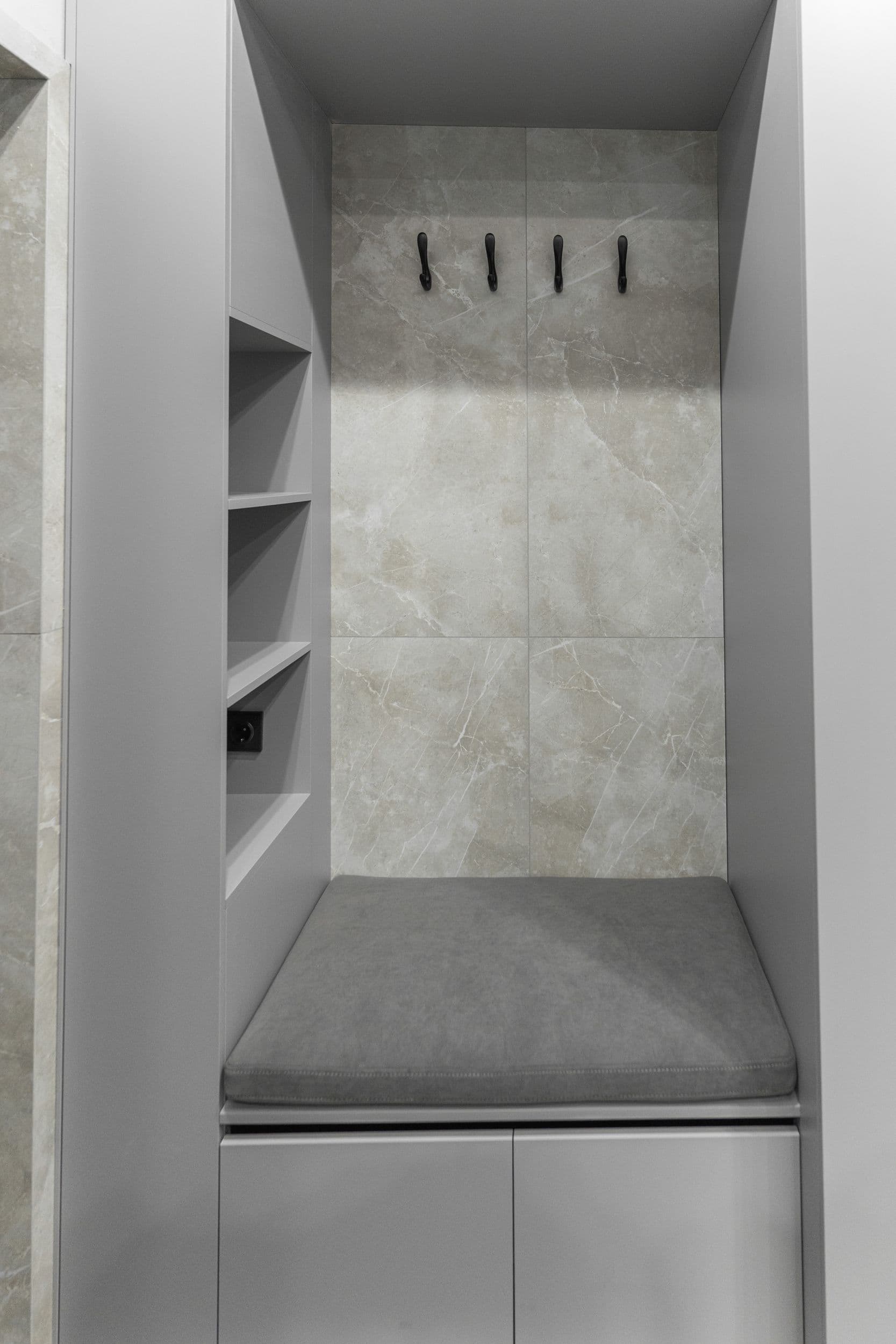 Прихожая — открытая вешалка